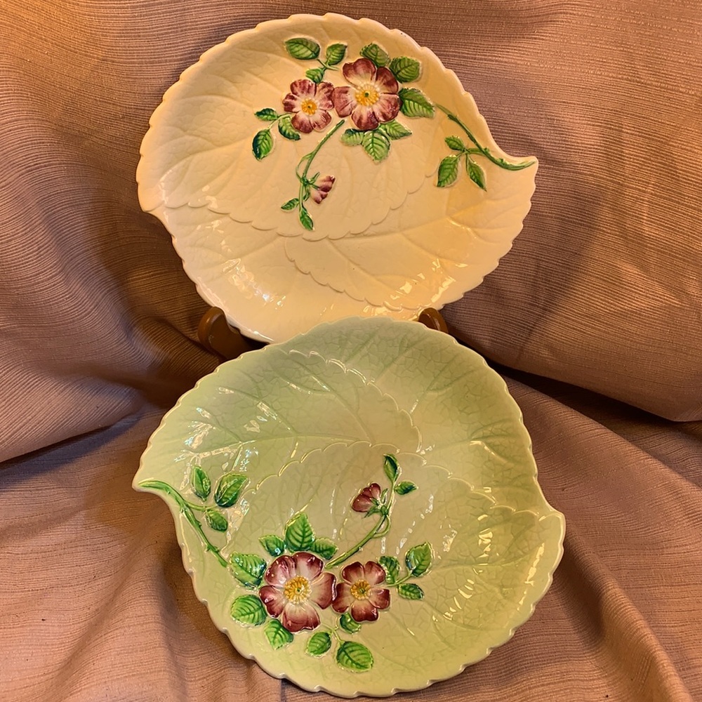 Set of 2 Majolica Carlton ware made in England
